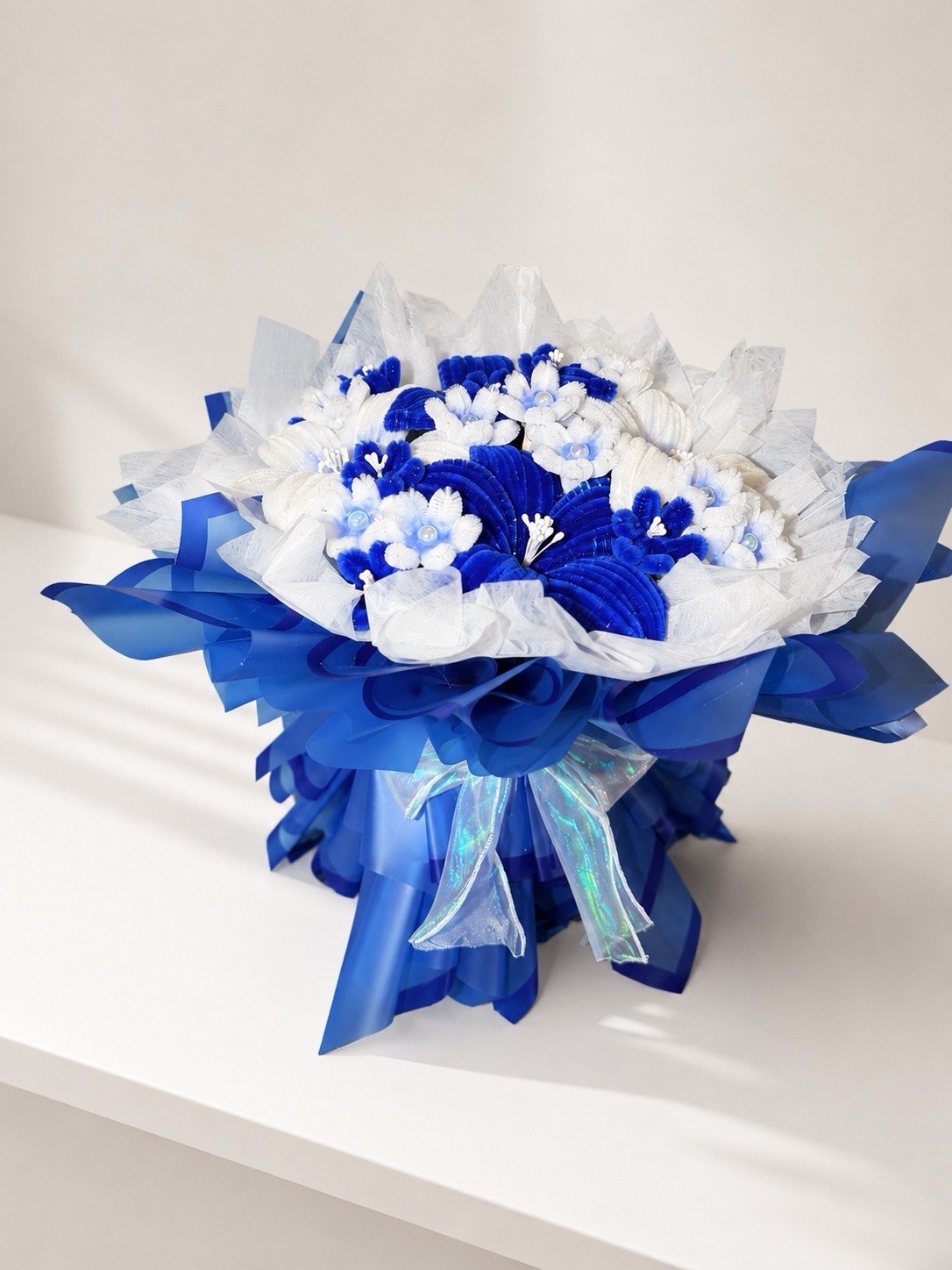 Blue & White Handmade Pipe Cleaner Flower Bouquet – Forever Floral Gift