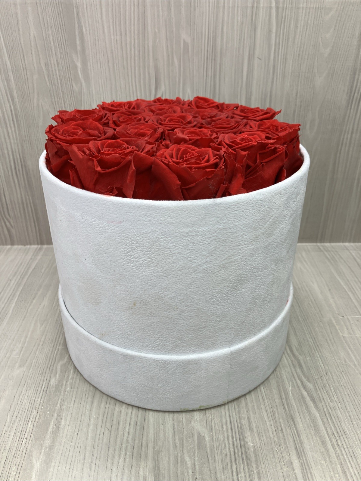 Red Rose Flower Box Arrangement Centerpiece in White Box Floral & Garden Décor
