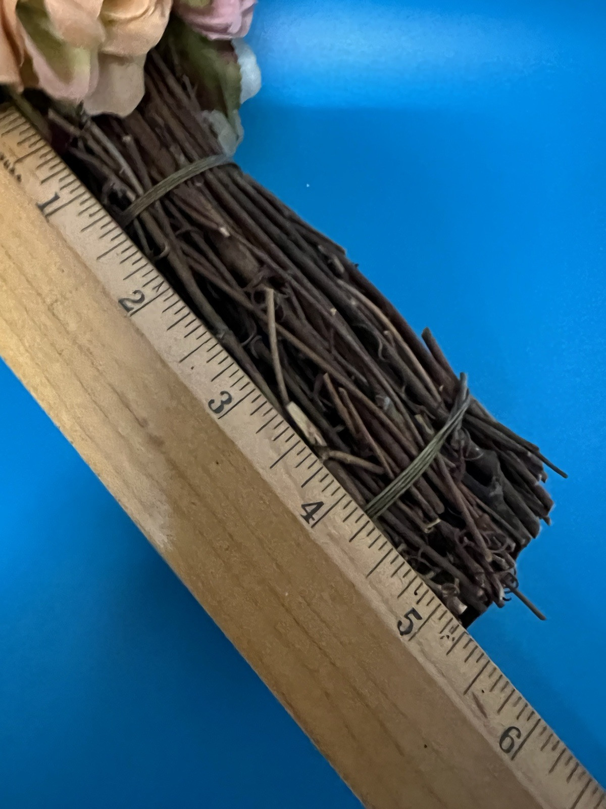 Vintage Flower & Straw Twig Standing Artificial Bouquet Of Roses Home Decor