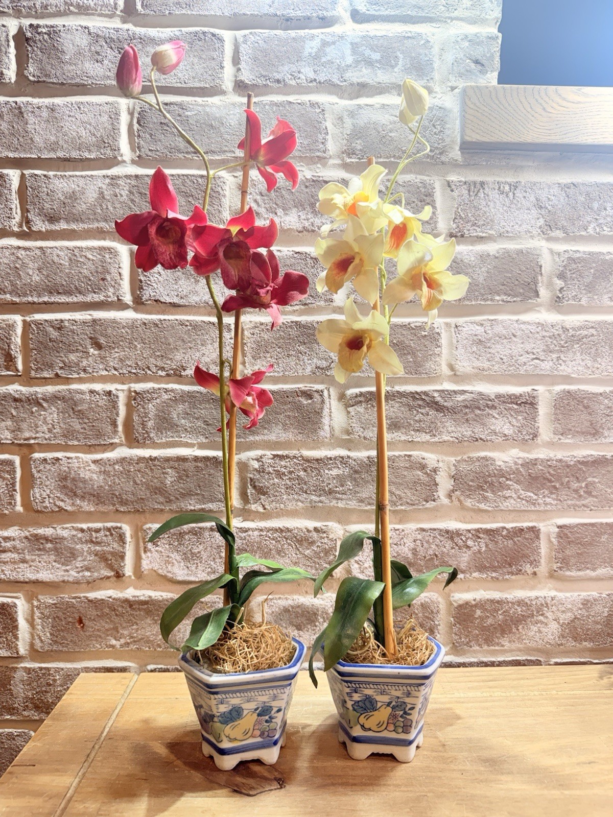 Set Of 2 Vtg Blue White Chinoiserie Ceramic Pot Pink & Yellow Artificial Orchid