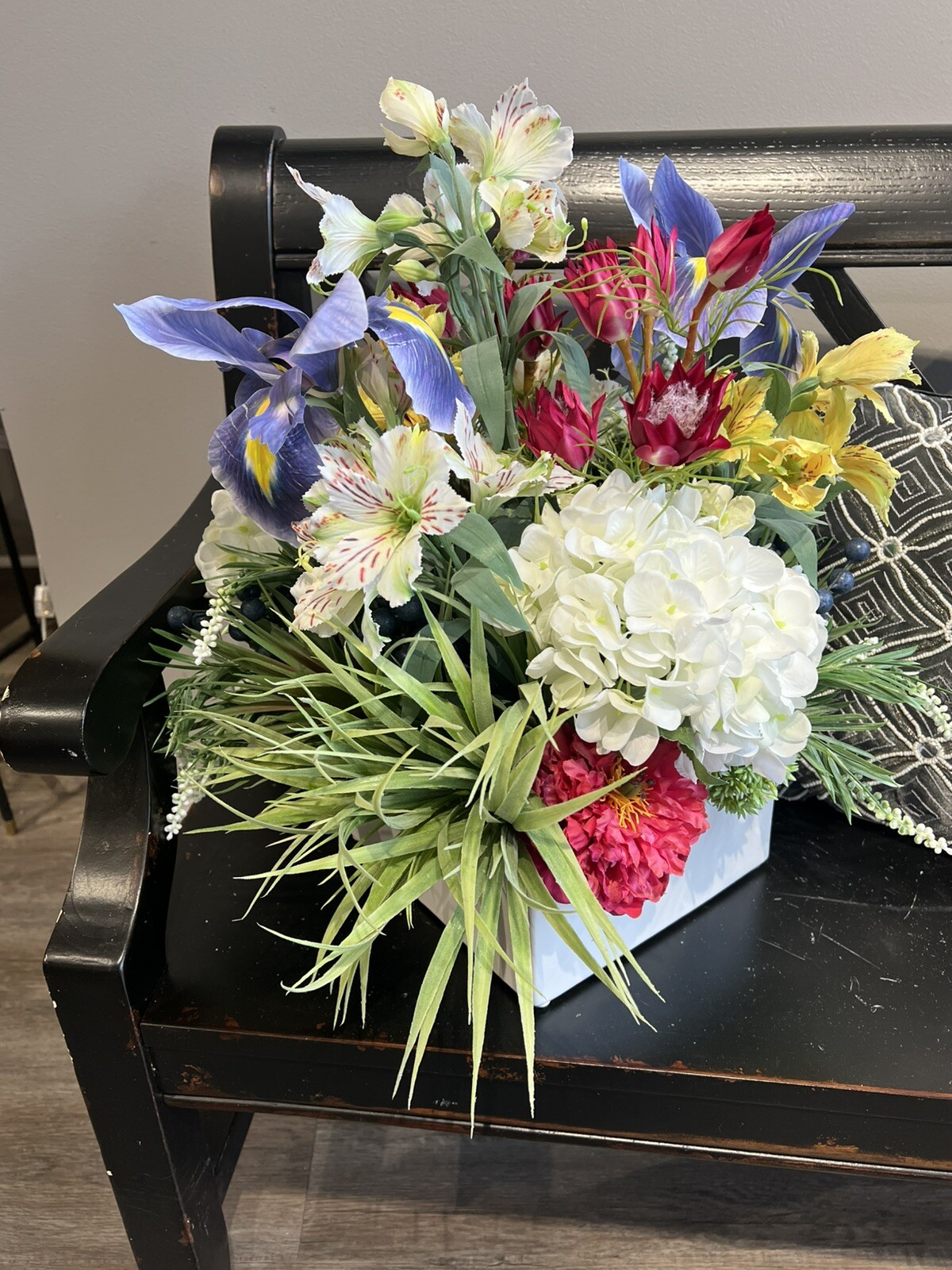 Stunning Floral Arrangement In Decorate Vase High Quality Flowers 18”H X 16”W