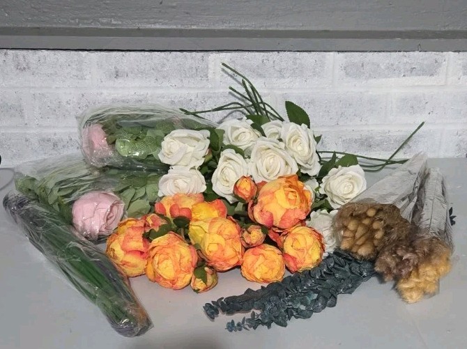 Artificial Flowers Variety Garland Roses Eucalyptus Peonies Reed Grass Pampas