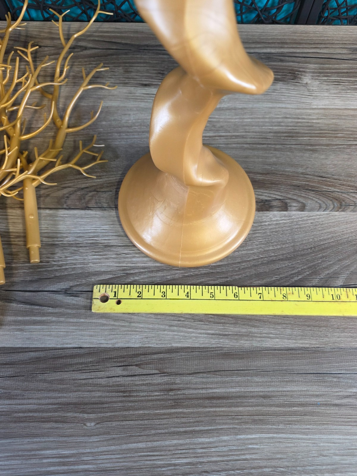 Tree Table Decoration Centerpiece 30″ Gold Plastic Holiday Party Wedding Display
