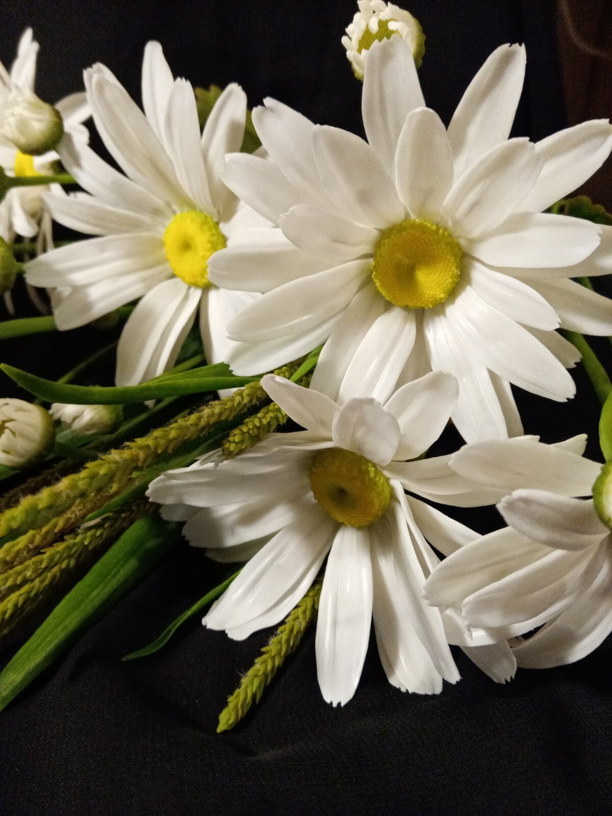 Home Decor Artificial Lifelike Handmade Cold Porcelain White daisies
