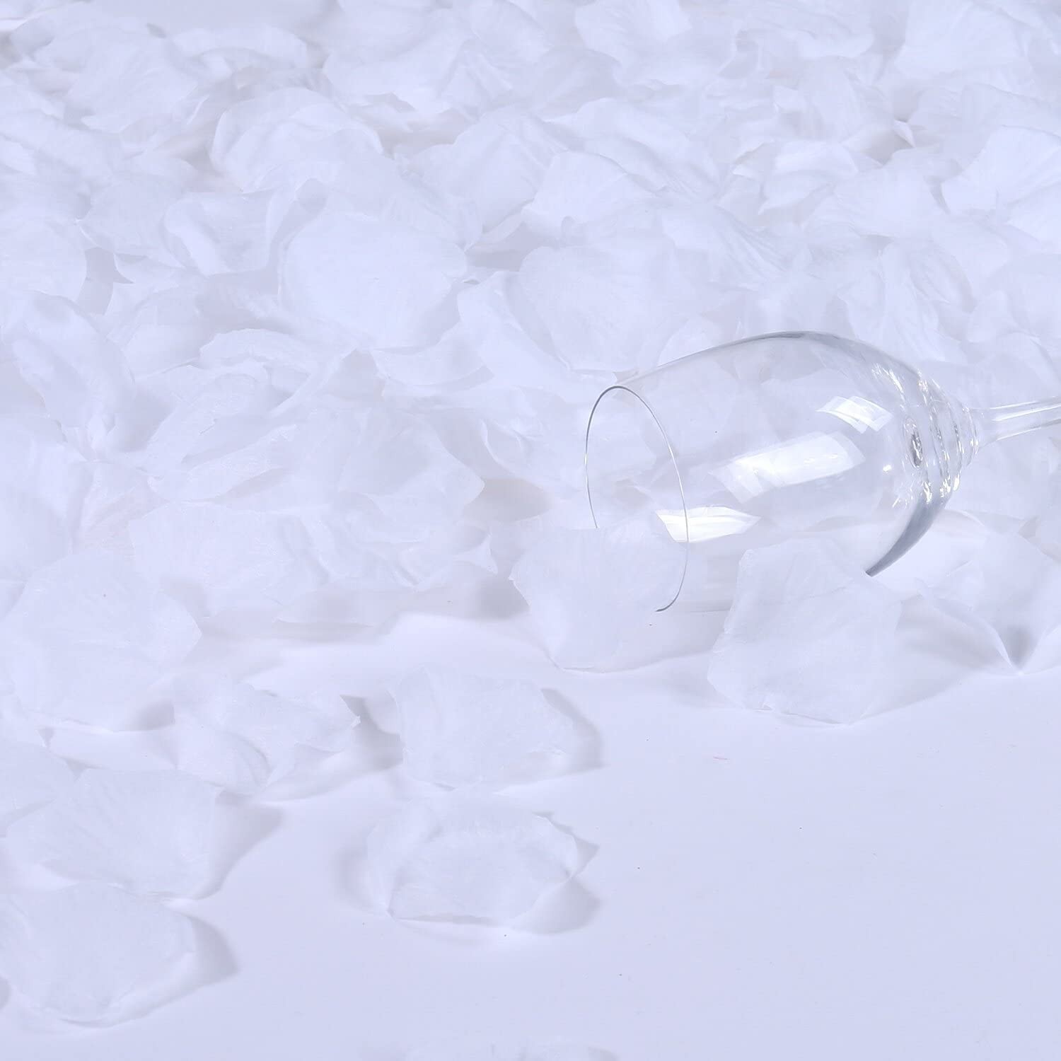0.9 Pound White Rose Petals,5000 Pcs Faux White Flower Petals for Weddings,Ar…