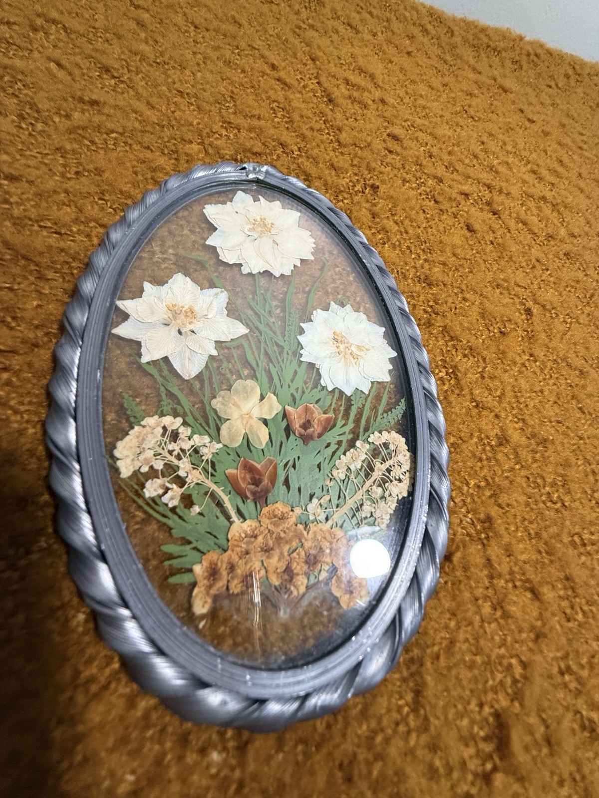 Pressed Flower Art Oval Glass Wall Decor 7in Dried Floral Arrangement