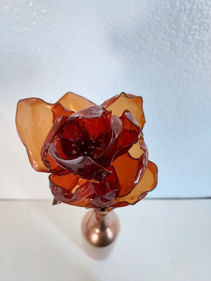 Exclusive artificial flower in a glass vase living room bedroom kitchen decor.