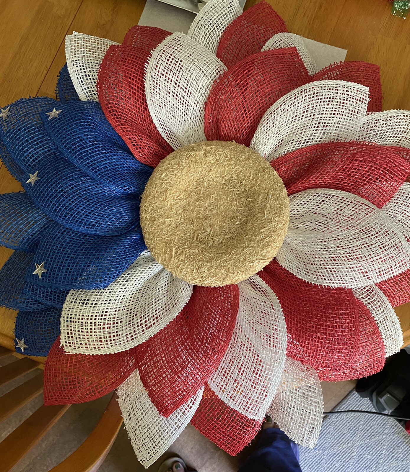 NEW Handcrafted Poly Burlap American Flag Flower Wreath 23″ Long