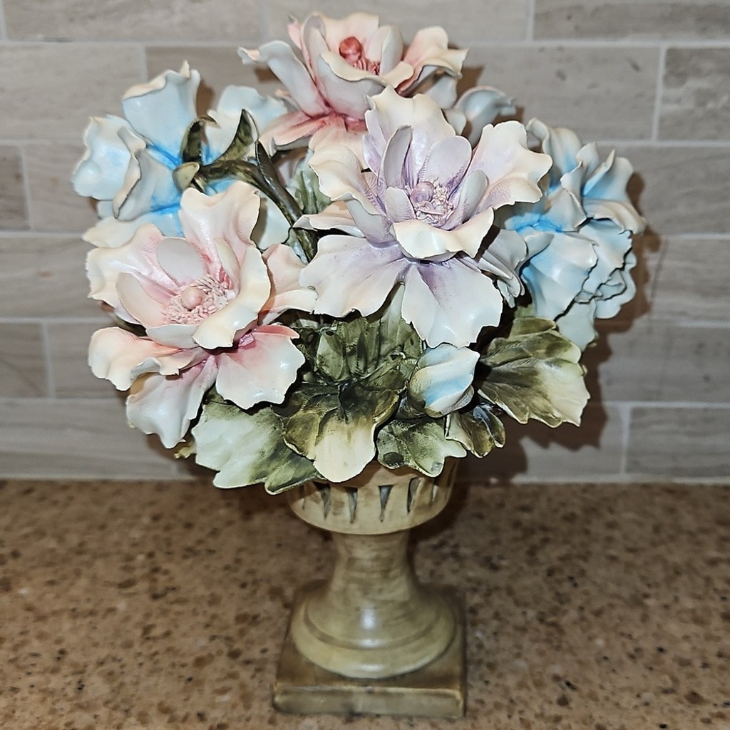 Italy Capodimonte Urn Flowers Centerpiece Vintage Large