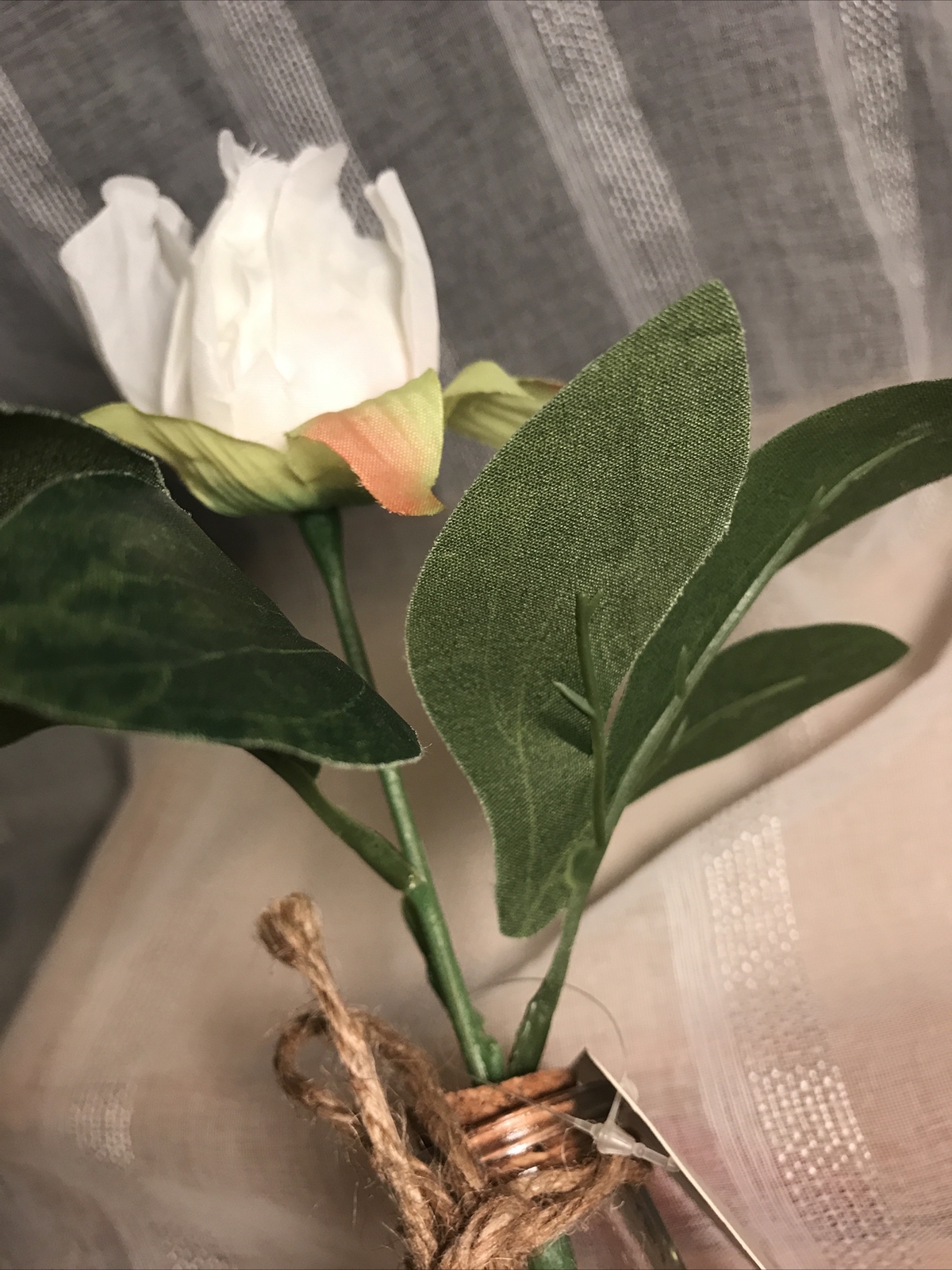 Artificial White Rose Flower Stem In Clear Glass Vase Floral Decor NWT Tabletop