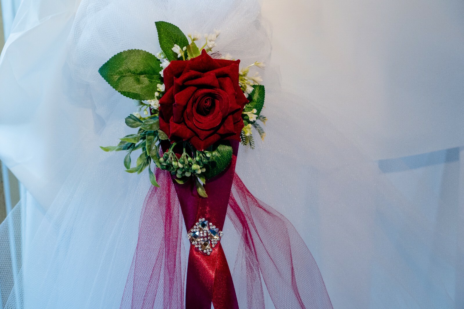 Wedding Pew Decorations White Tulle Red Roses Bling Crystals Elegant ChurchDecor