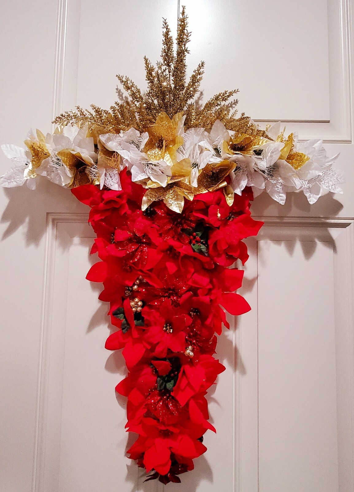 Indoor outdoor floral Wreaths. Each wreath is specially handmade.