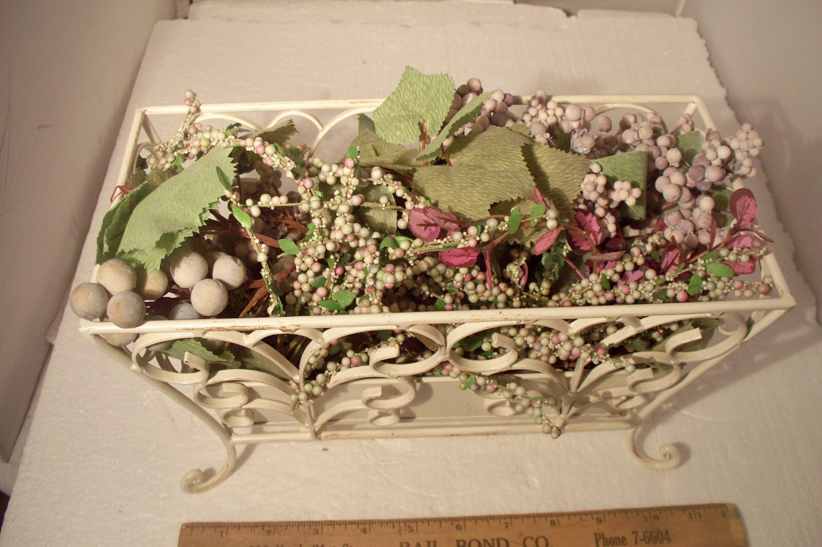 Dining Table Metal Centerpiece Decoration Spring Ivy Grapes etc