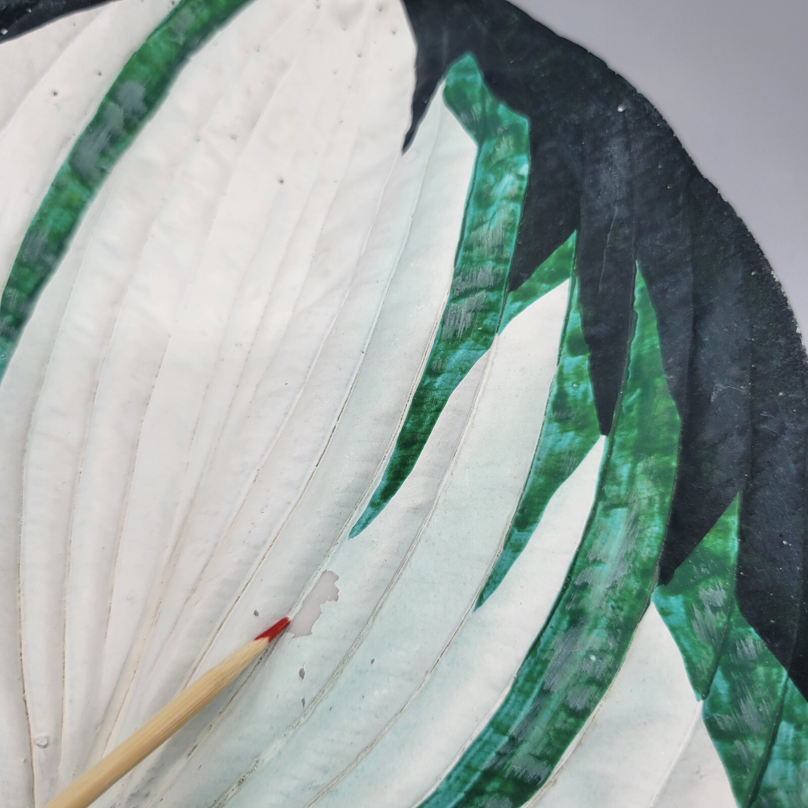 Natures Splendor Green White Hosta Plant Leaf Dish Decor Signed L Hulst 2006