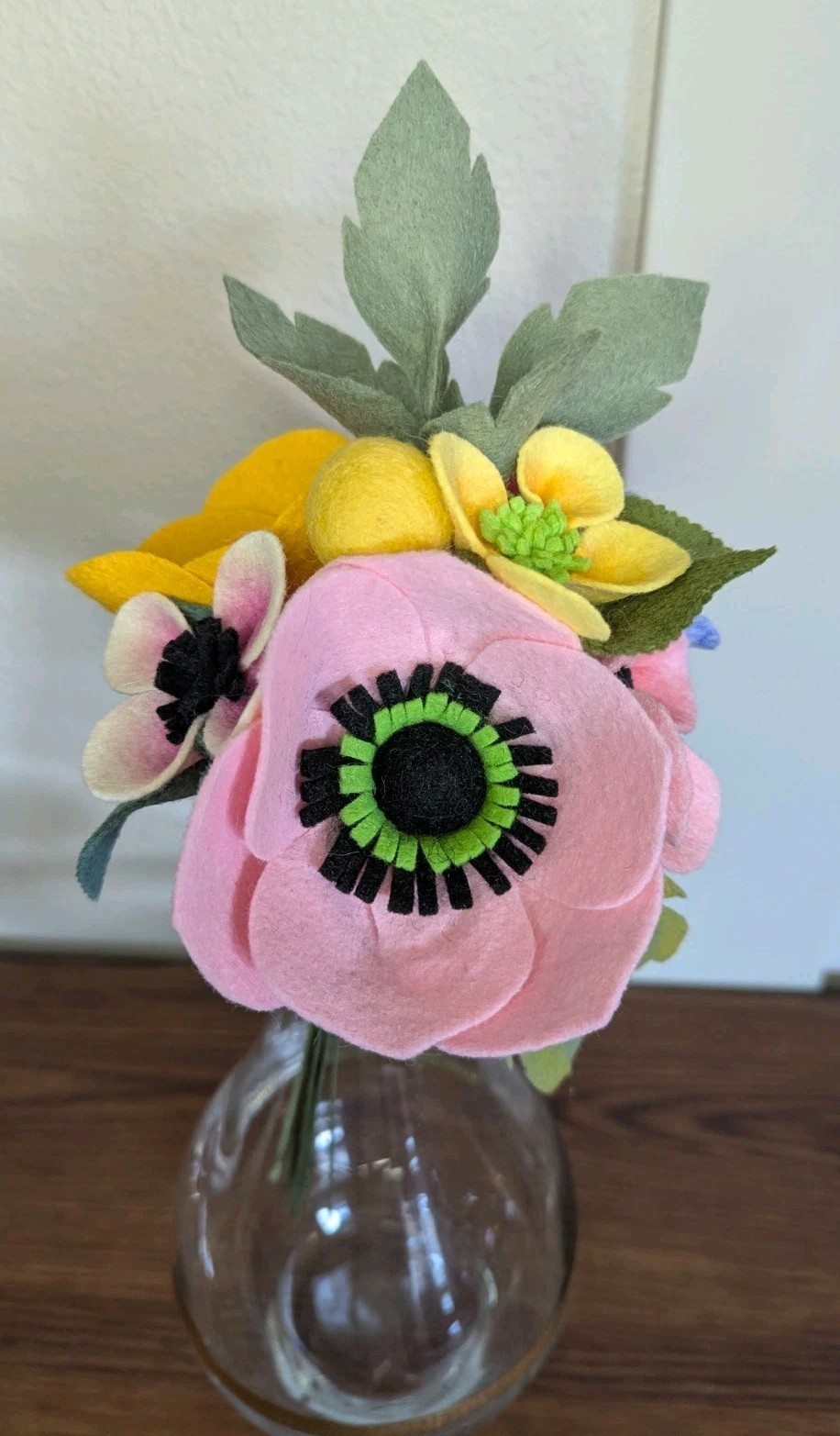 Beautiful Hand Cut Wool Blend Felt Flower Bouquet Gift Wrapped/Great Gift Idea!