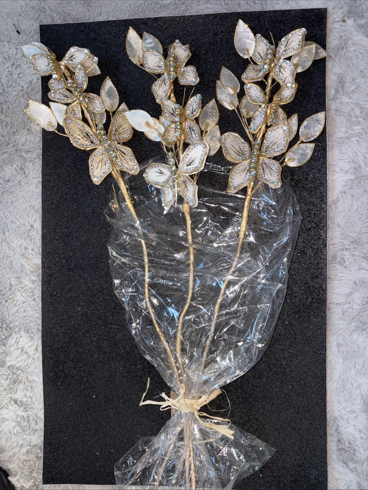 butterfly bouquet made of capiz shells mettalic gold silver 30” Long Stem (3)