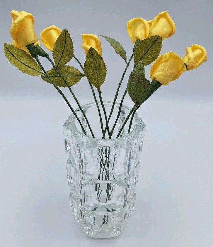VTG Handmade Satin Ribbon Rose Bud Flower Bouquet Flexible Wire Stem Yellow 8Pcs