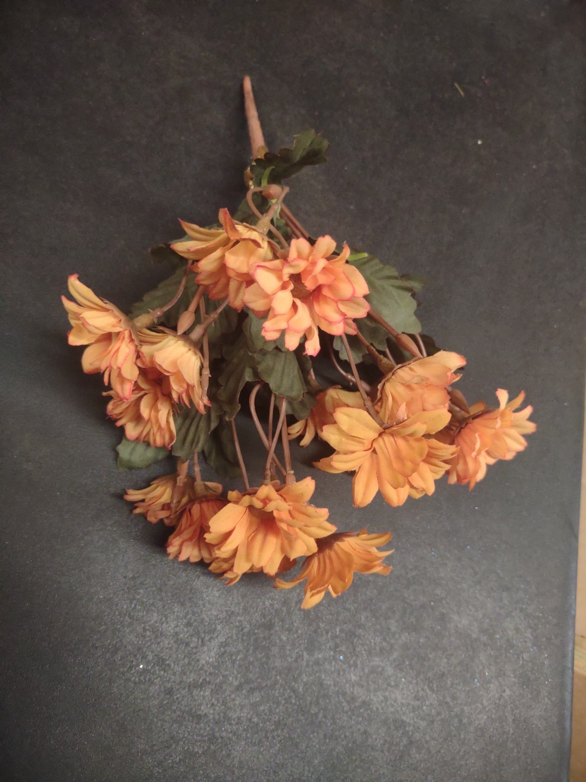 10″ Vintage Silk Mini Daisy Bush, 9 Stems, Butterscotch Peach Orange Daisies