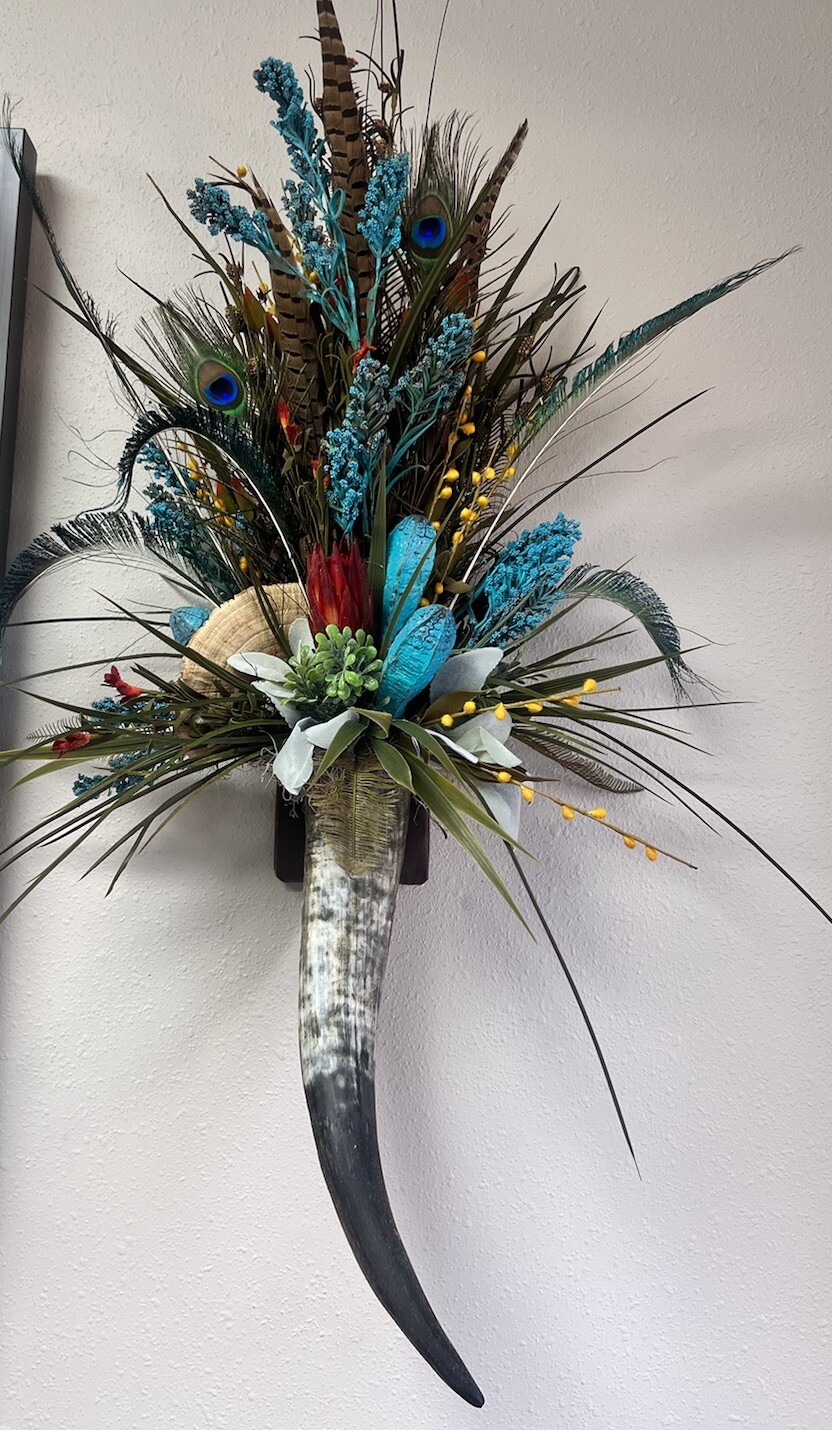 Rust/turquoise Steer Horn Wall Piece