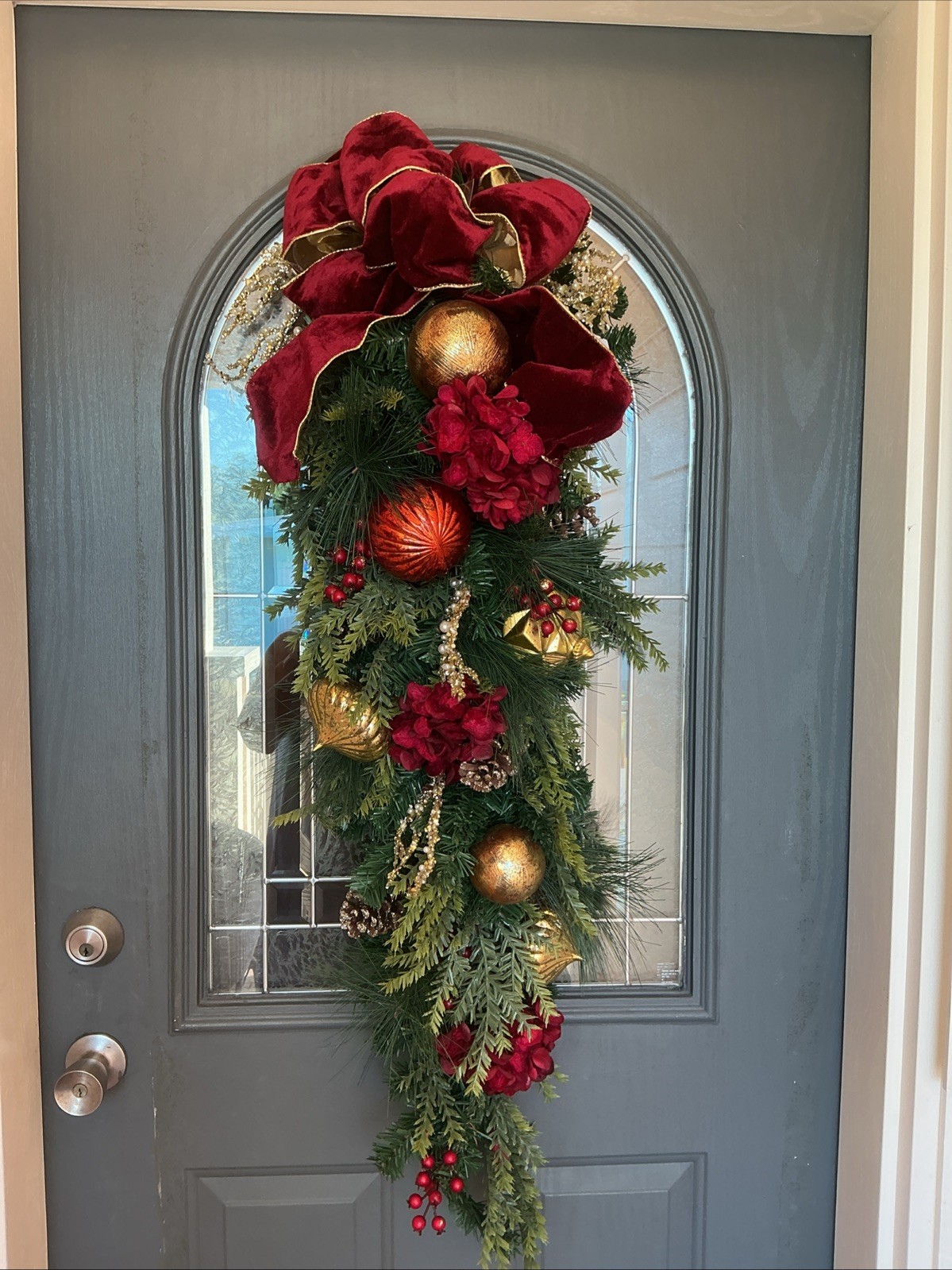 PreLit Christmas Teardrop Swag Frontgate Battery Hydrangeas Berries Red Bow