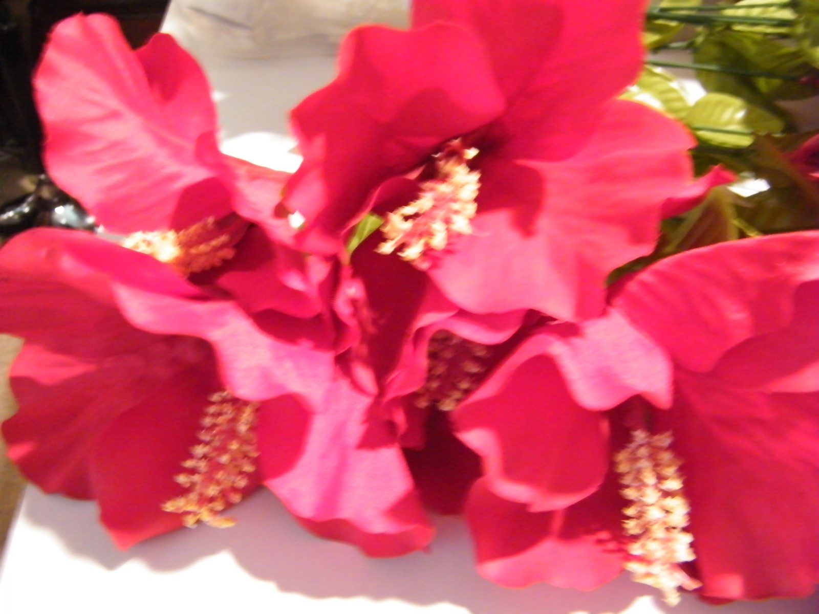 NEW-2 BUNCHES approx 15 stems FUCHSIA HUE ARTIFICIAL HIBISCUS FLOWERS