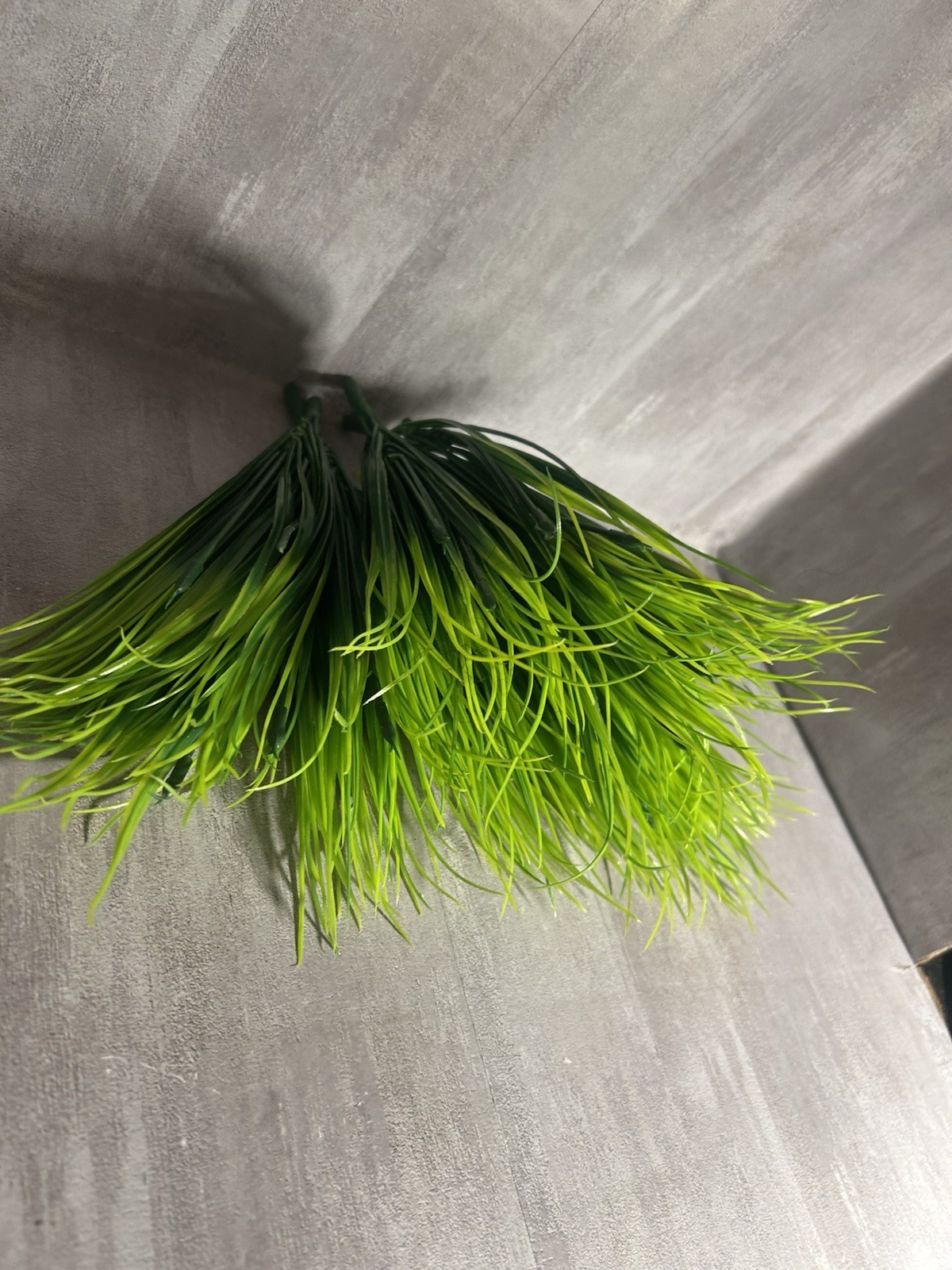 Set Of 5 Faux Grass Green Dark To Light Floral Picks Crafts Arrangement A503