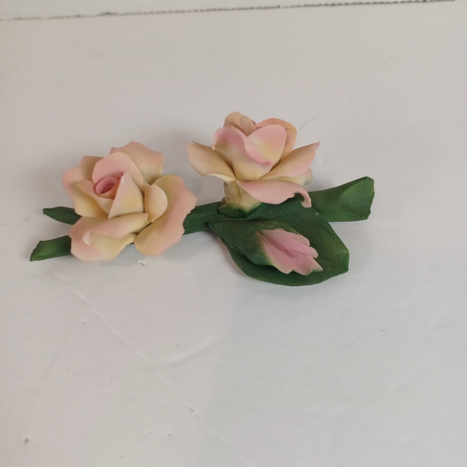 VINTAGE CAPODIMONTE PORCELAIN DOUBLE PINK ROSES BY NAPOLEON OF ITALY *READ*