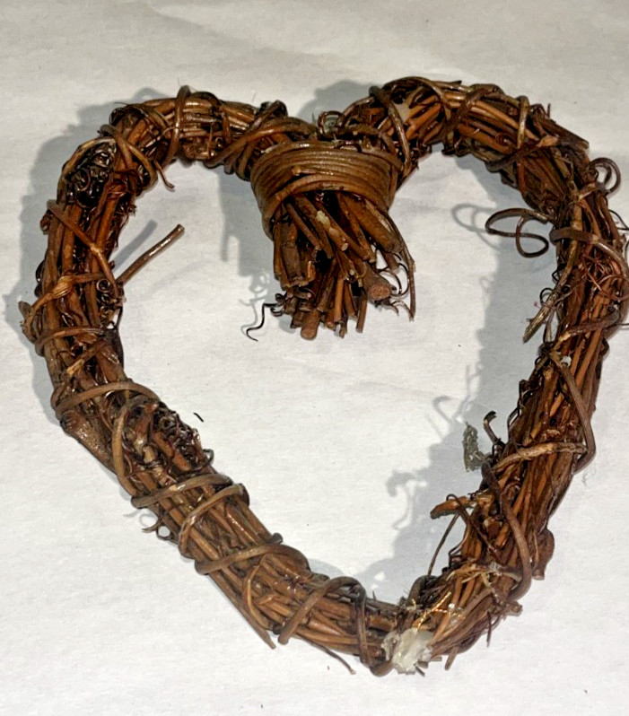 1 Medium 2 Small Rustic Dark Brown Finish Rattan Heart-Shaped Wreaths