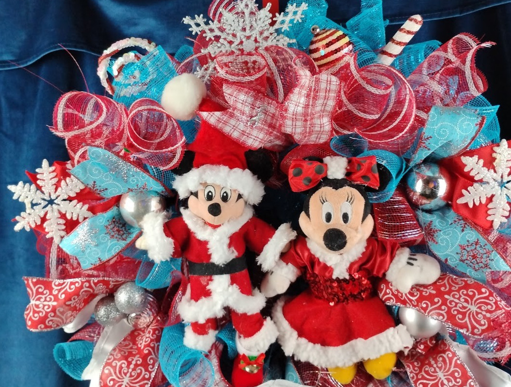 Mickey and Minnie Mouse Christmas Wreath Large 24″ Holiday Front Door Decor