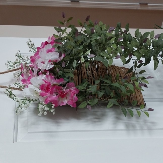 Artificial Hanging Basket Wall Decor Pink & White Flowers Green Vine Plastic