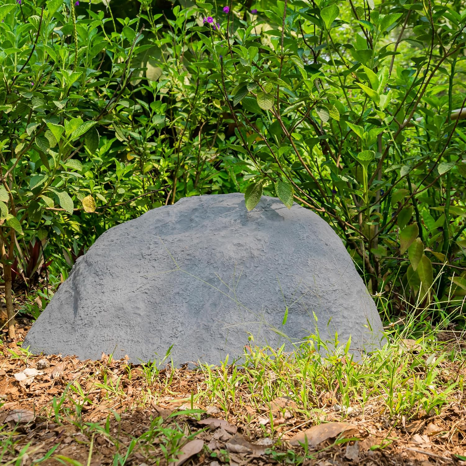 Natural-Looking Diamond Rock Decor for Outdoor Gardens and Landscapes