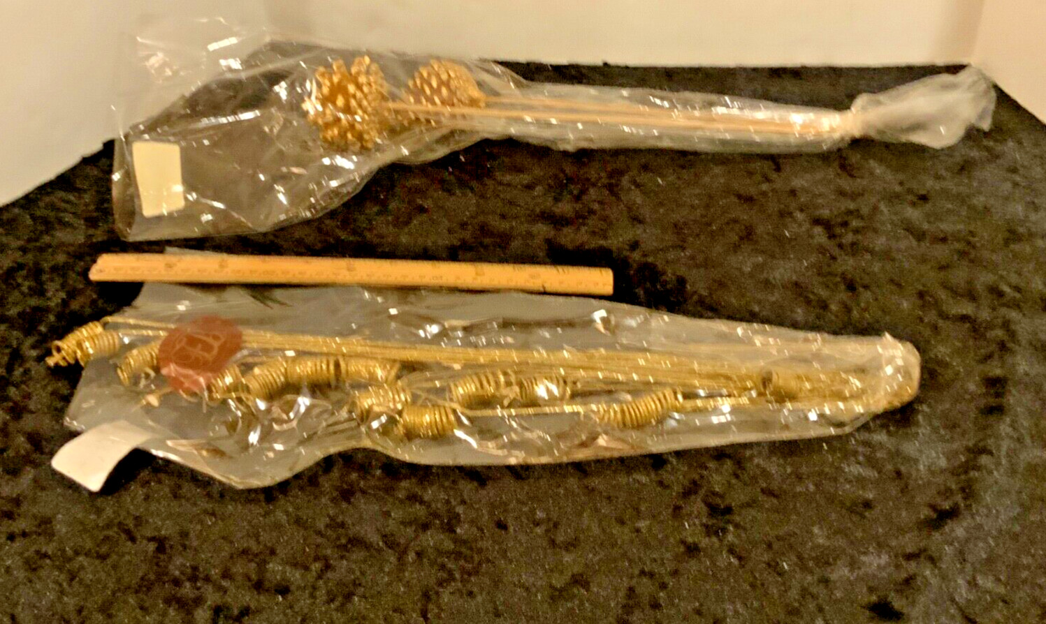 Lot of 2 VINTAGE Gold Pinecone Sprays Christmas/Room/Floral Decorations