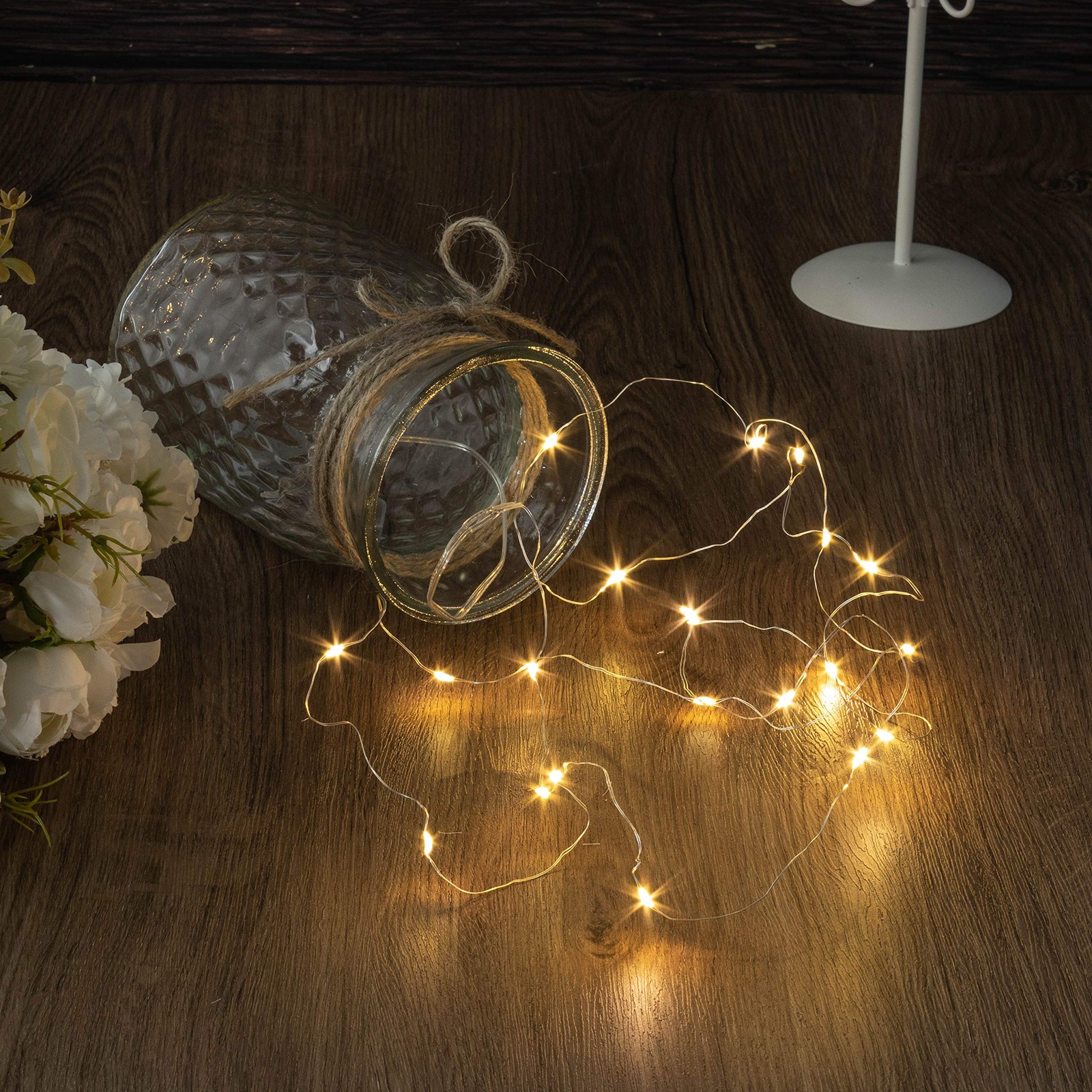 Aitificial LED White Rose Flowers with Glass Vase, Flower Arrangement for Table