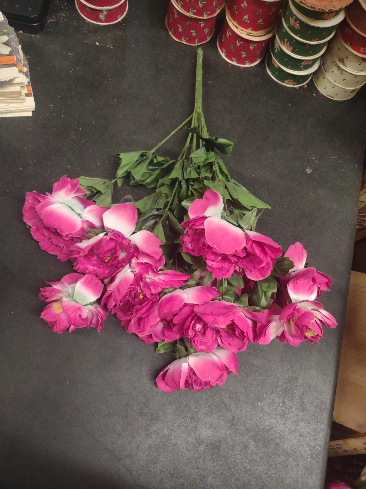 22″ Silk Peony Bush 13 Stems, 5″ Blooms + Buds, Raspberry Hot Pink