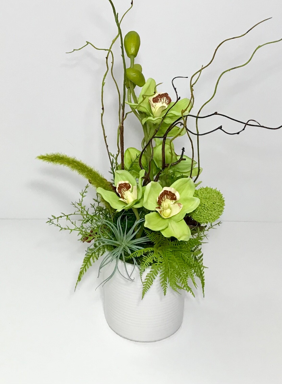ELEGANT PALE MINT GREEN ORCHIDS ARRANGEMENT CERAMIC VASE CENTERPIECE GIFT NEW