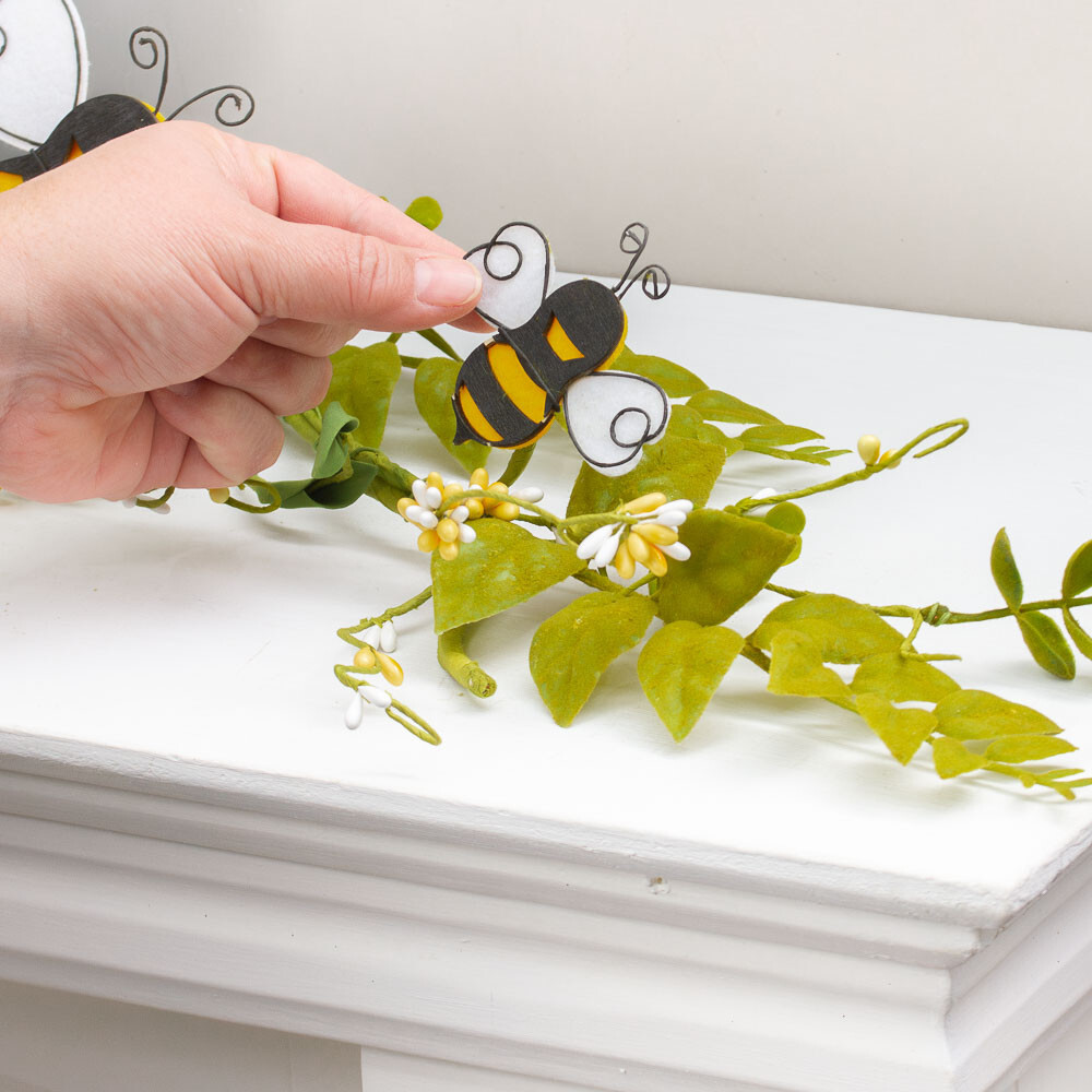 5 Foot Bumble Bee and Bee Hive with Artificial Greenery Garland