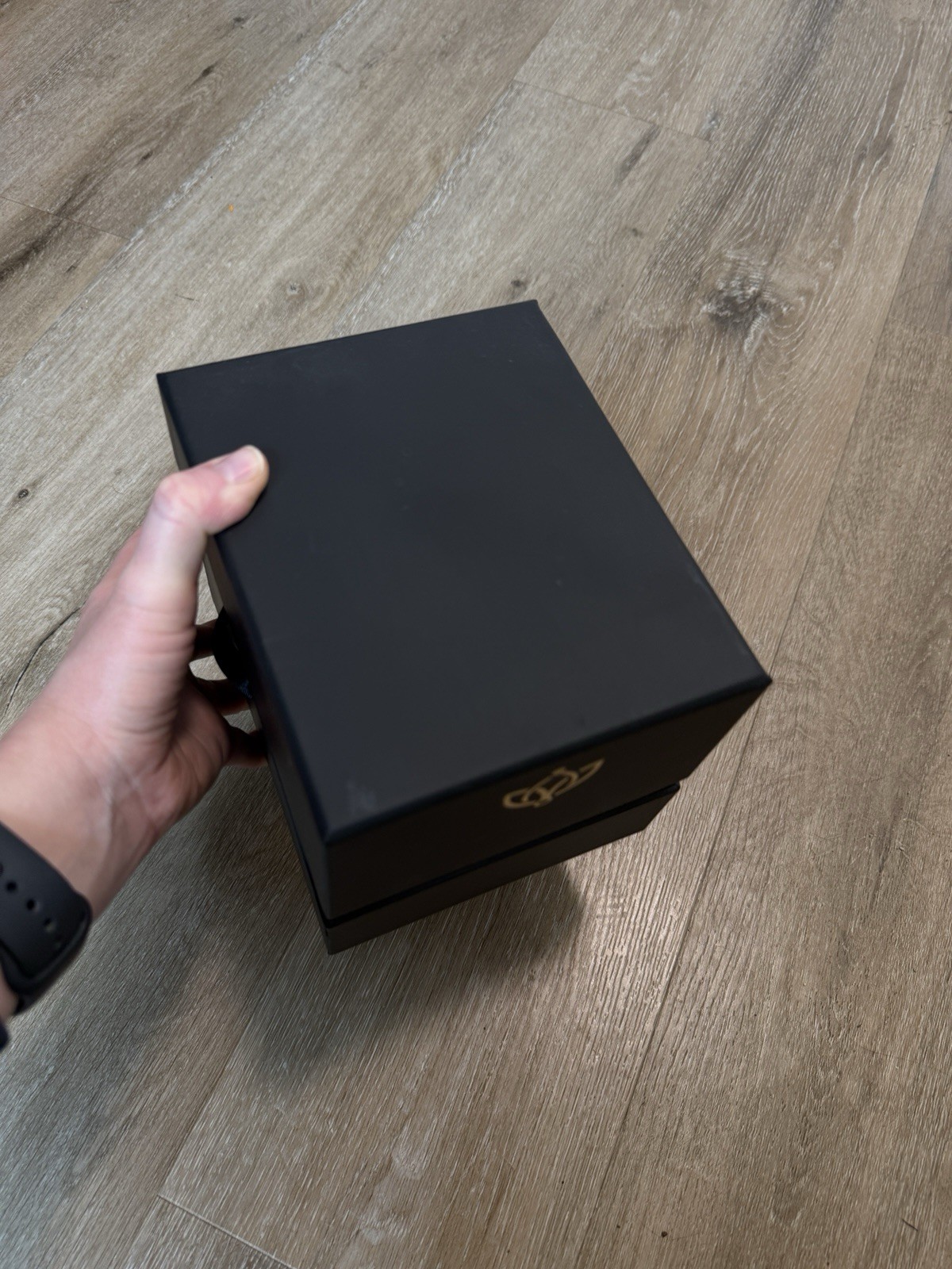 The Million Roses – Round Cold Box Inside Black box | Peach Colored Rose