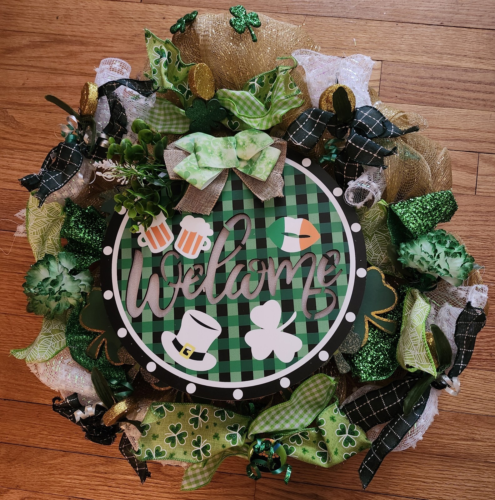 FREE St Pat’s Irish Green Welcome & Luck O Irish 2 in 1 Deco Mesh Wreath