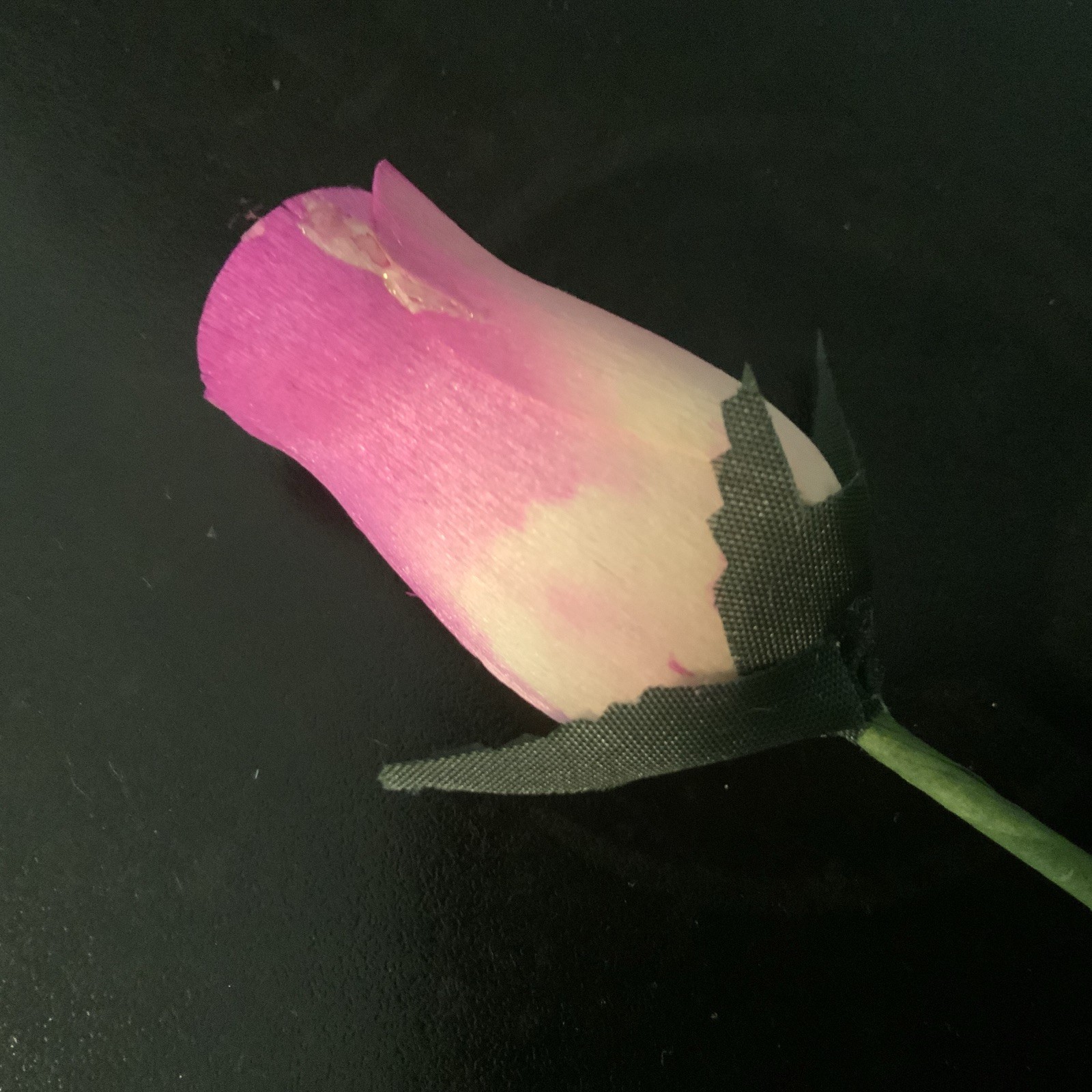 Bouquet Of A Dozen Pink/purple over Off White Wooden Roses