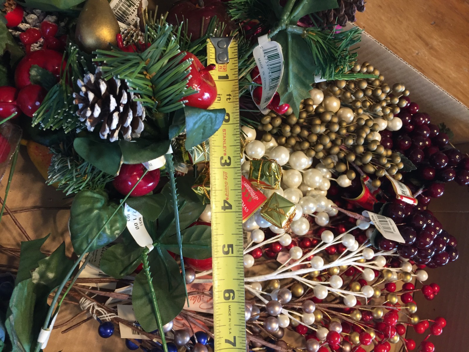 Lot of 57 Christmas Holiday Floral Arrangement Decor,Berries,Pinecones,NEW