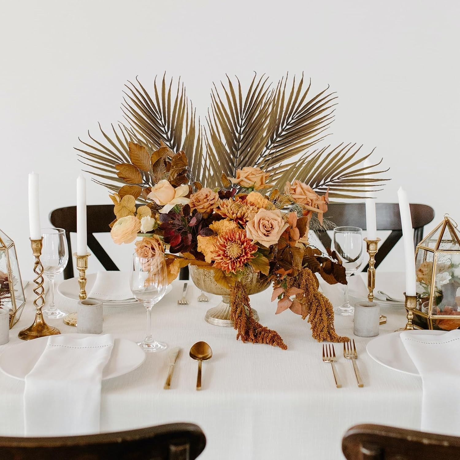 Vibrant 8-Piece Plastic Faux Palm Leaves – Ideal for Weddings & Autumn Displays