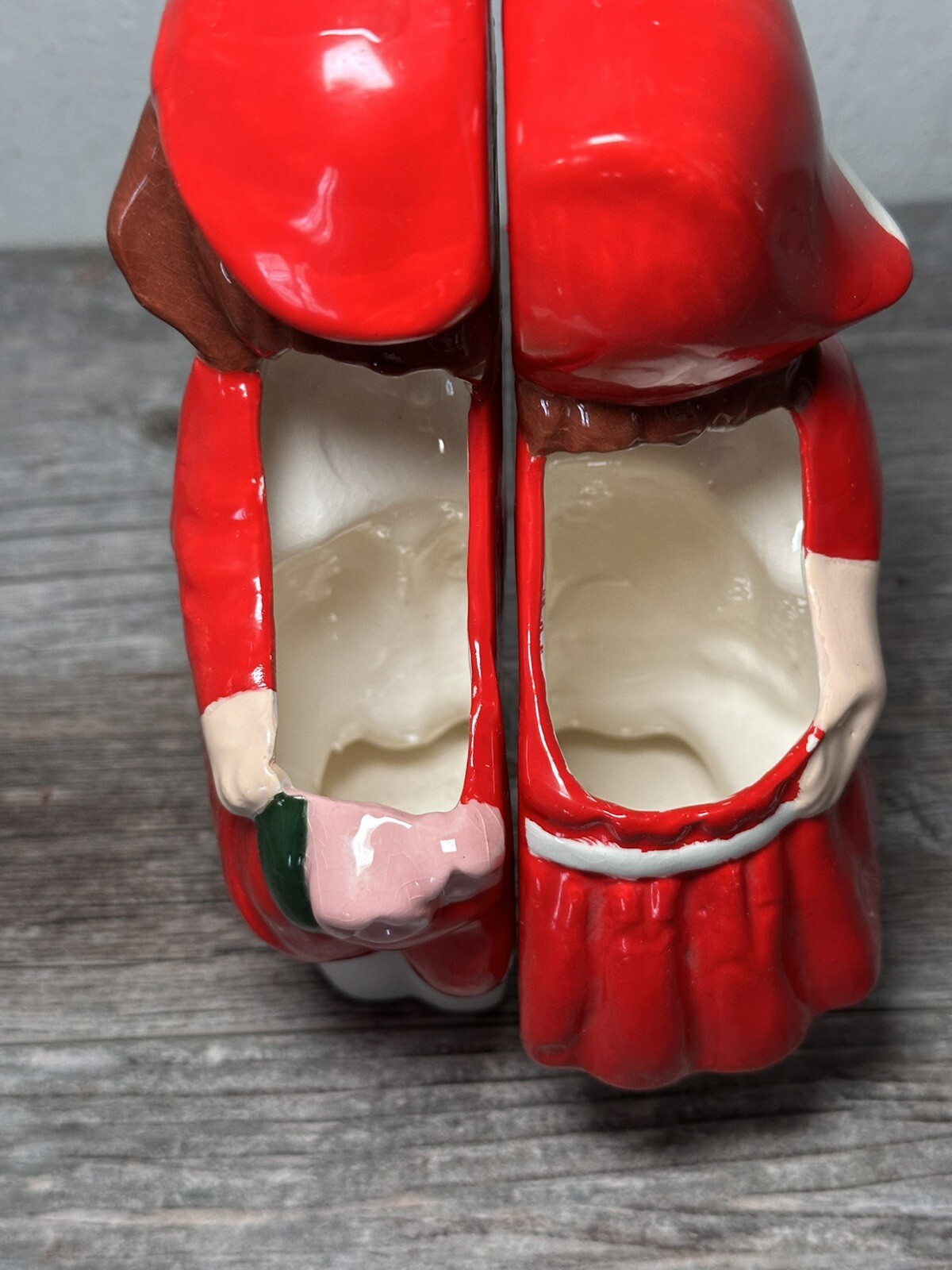 2 Piece Kissing Dutch Boy & Girl Standing Planters / Vases 7″
