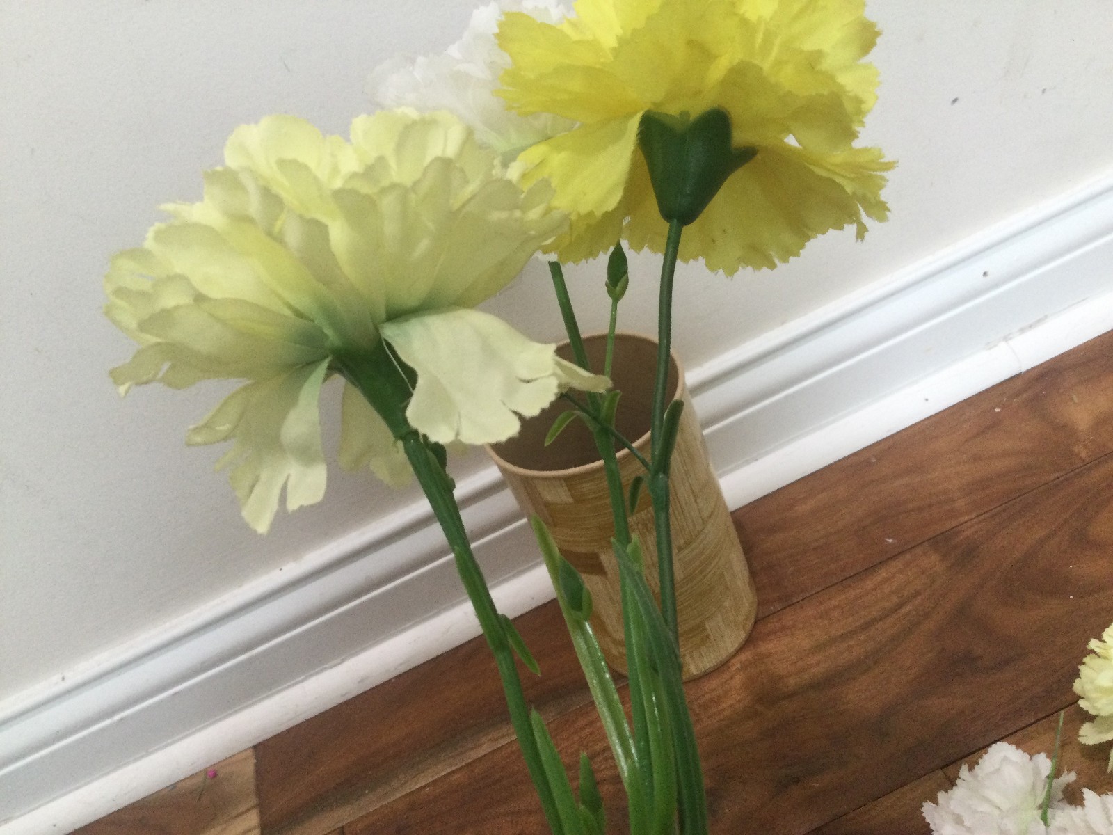 vtg CARNATION Artificial Flowers 8PCS Silk PLASTIC STEM 80’S