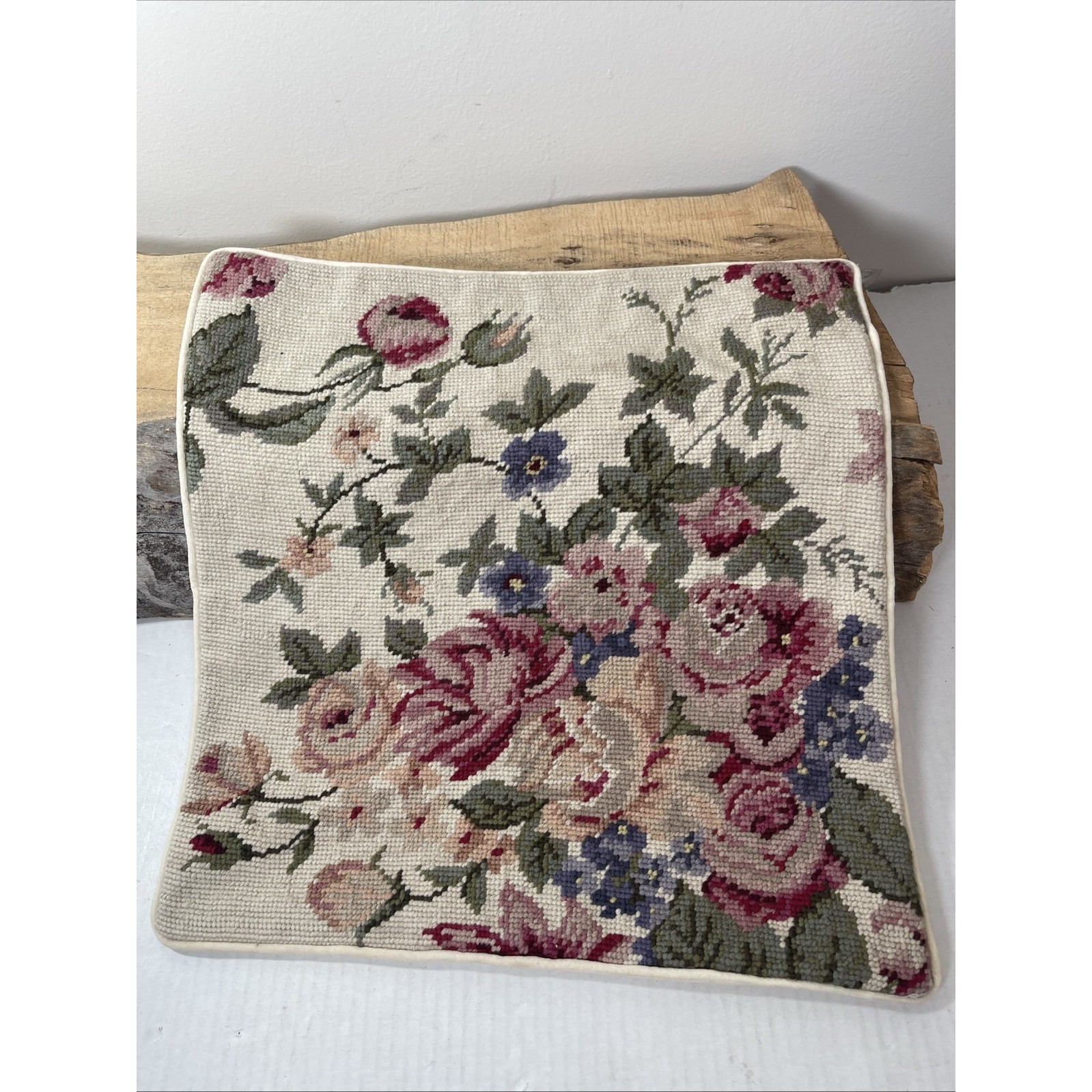 NEW Needlepoint Pillow Cover Floral Pink/Green Multi Roses 15″ Cream Velvet Zip