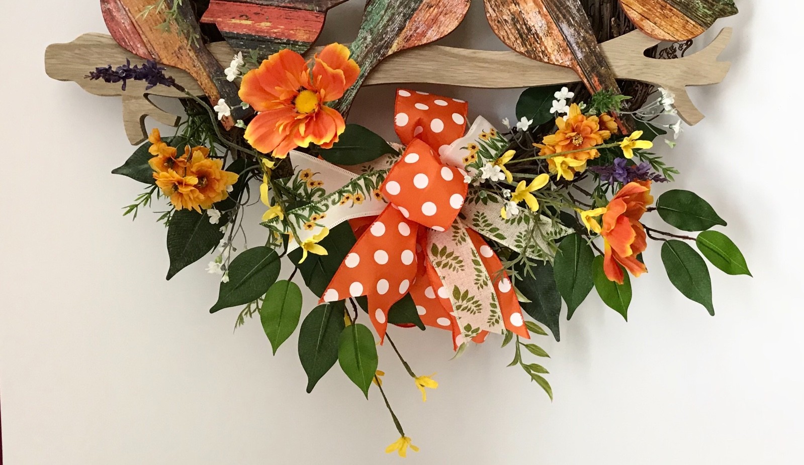 SPRING WILDFLOWERS GRAPEVINE WREATH BIRDS ON LIMB SUMMER ORANGE YELLOW FLORAL