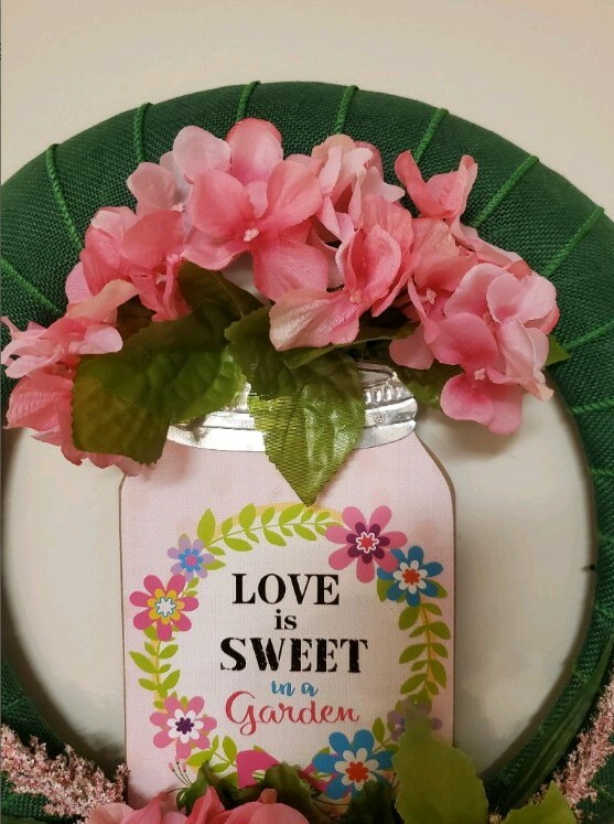 Wreath “LOVE is SWEET in a garden” Green burlap mesh Pink flowers Decor Door 15″