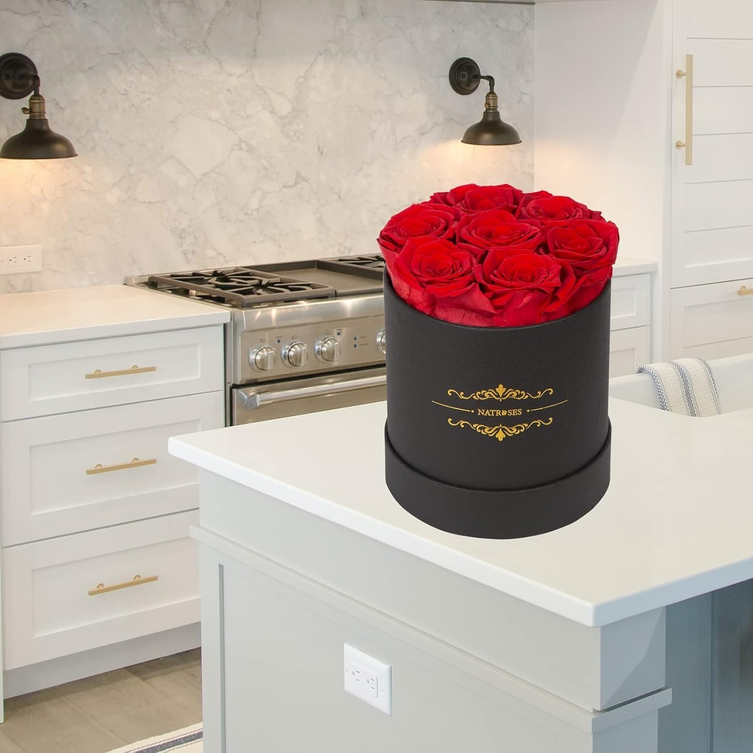 Elegant 7 Piece Preserved Roses Gift Box – Timeless Romance for Any Occasion