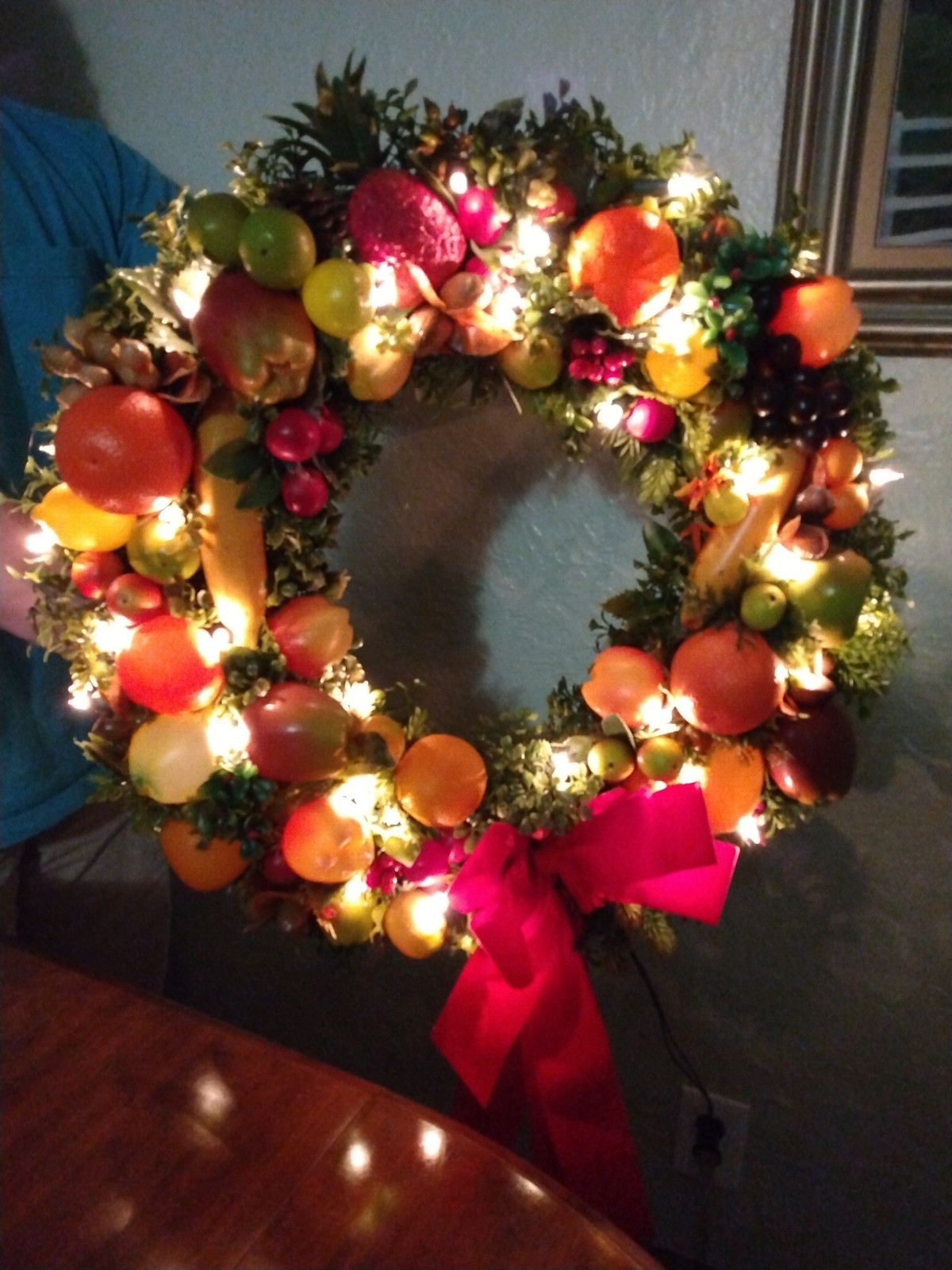 VTG Fall Christmas Door Wreath Large 23″ Fruit Nuts Apples Berries Lighted w/Bow