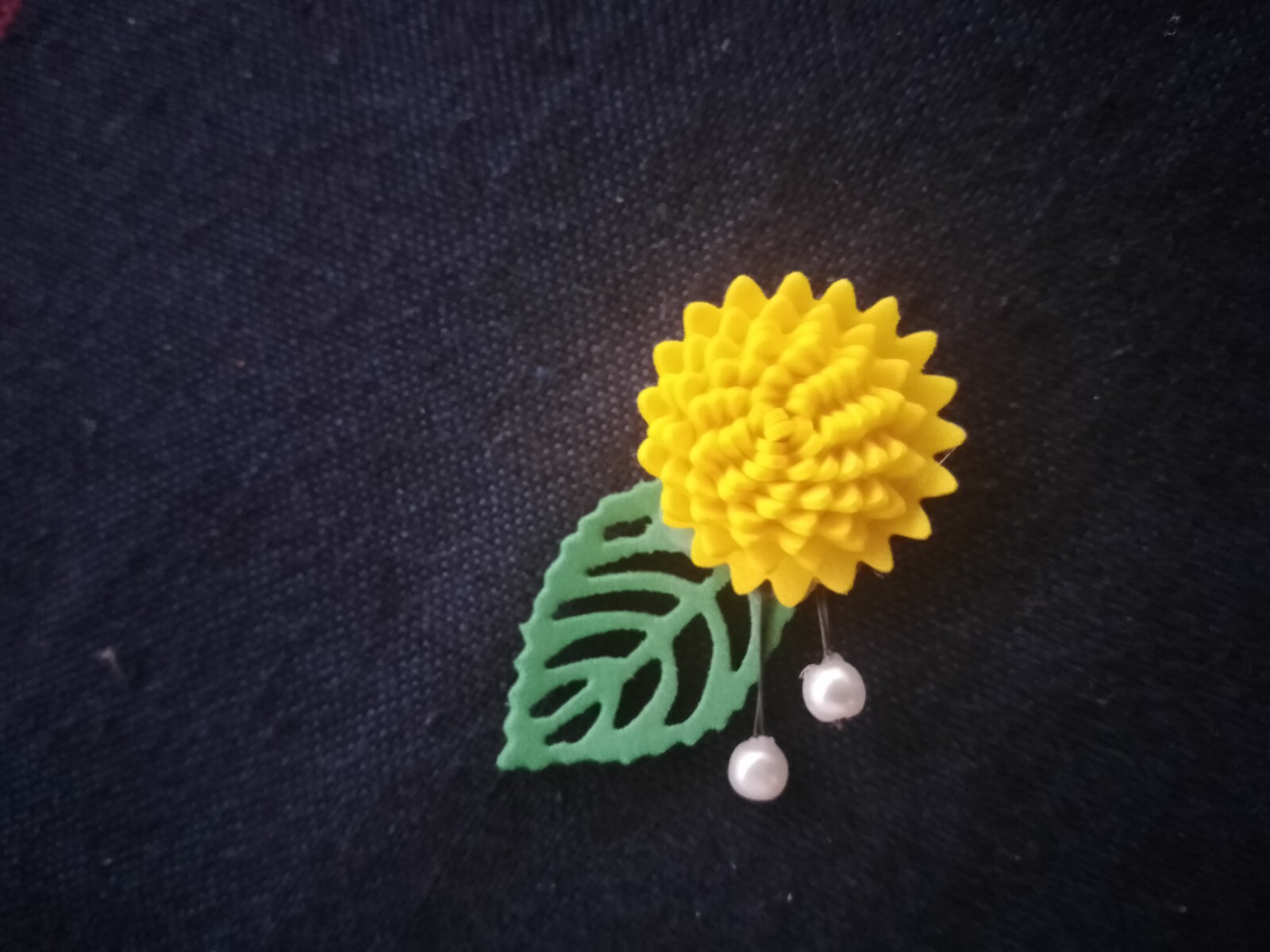 4.5cm artificial WITH LEAVE YELLOW COLOR FLOWERS 10pcs to 100pcs foam flower new