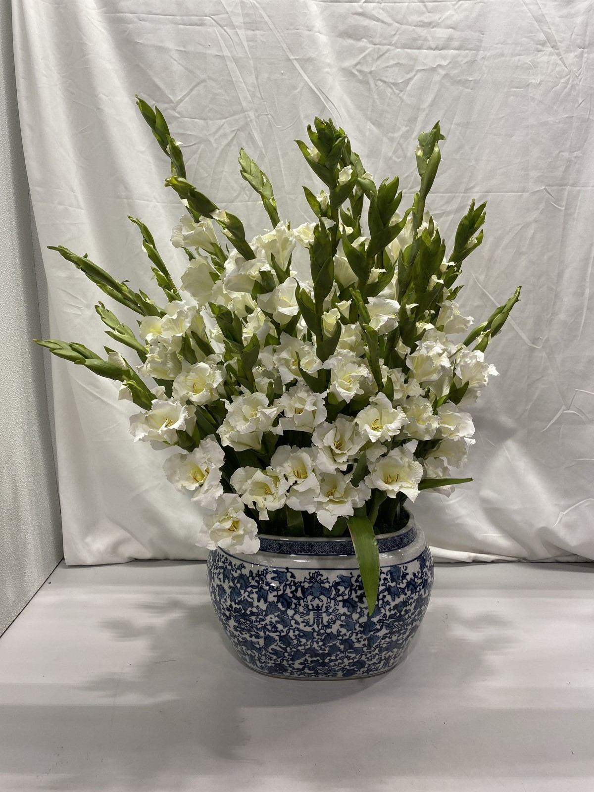 Wineward Home Gladiolus Arrangement In Oval Plater 29in
